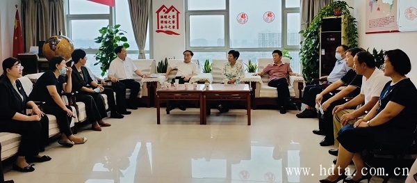 省委统战部领导到翻译协会侨胞之家调研